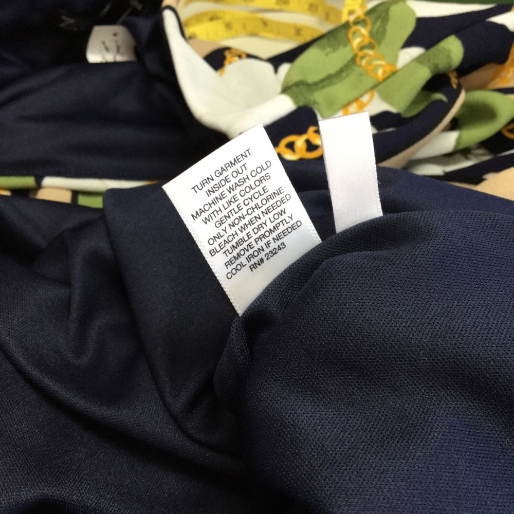 NEW YORK & CO. sz Large Skirt Floral Gold Chains Pencil Stretch Fabric NWT - Picture 6 of 6